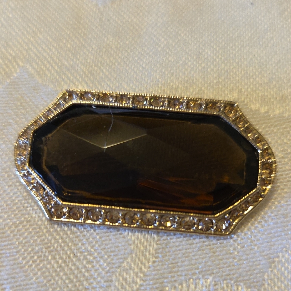 Vintage Gold and Topaz Color Brooch